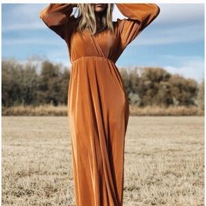 NWT Baltic Born Venus Pleated Maxi Dress